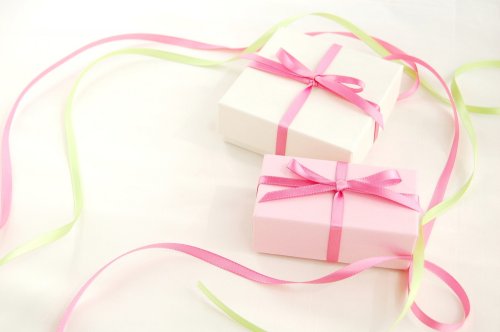 小学校の卒業祝いのプレゼント 人気ランキング21選 お菓子などのちょっとした贈り物やメッセージ文例も紹介 プレゼント ギフトのギフトモール