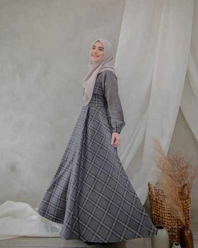 Tampil Up To Date Dengan 10 Model Gamis Kekinian Untuk Para Muslimah Di Tahun 2020