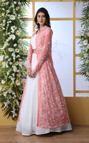 Parineeti Chopra Inspired Regal Looks To Be A Modish Bridesmaid