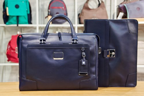 TUMI 一部レザー ビジネスバッグ ブリーフケース