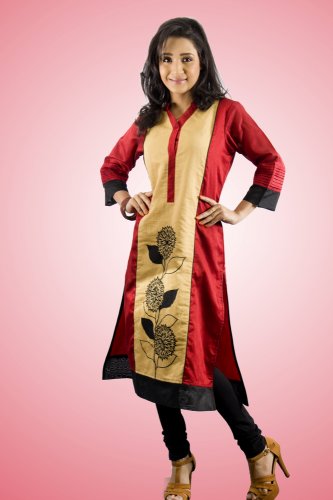 Princess cut aline kurta with both side pocket wooden button on chest   azrakhkurtis