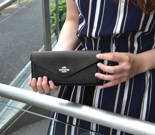 女性におすすめのファスナー財布ブランド12選 22年最新版 ベストプレゼントガイド