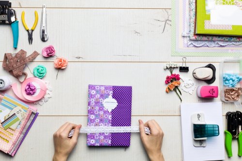 高校生の彼女が喜ぶ誕生日プレゼント人気ランキング 低予算で買えるおすすめまで徹底紹介 ベストプレゼントガイド