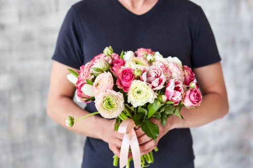 4年目の結婚記念日 花実婚式に人気のプレゼントランキング 花束や花時計がおすすめ ベストプレゼントガイド