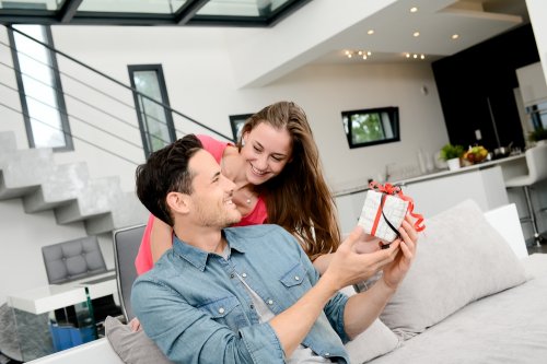 男性に喜ばれるインテリアグッズ人気ランキング22 間接照明などが誕生日プレゼントにおすすめ ベストプレゼントガイド