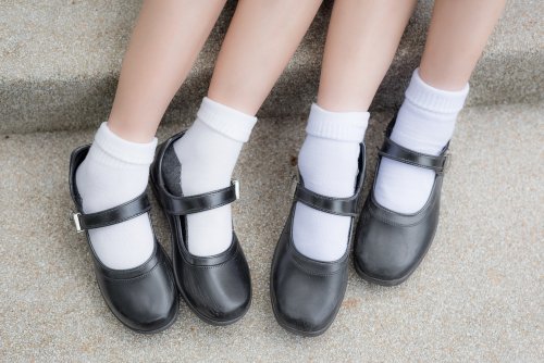 Gambar Sepatu  Sekolah  Rusak Gambar Sepatu 