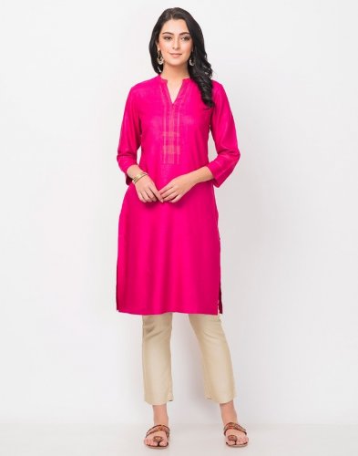 Check 10 Yoke Patterned Kurti Designs 