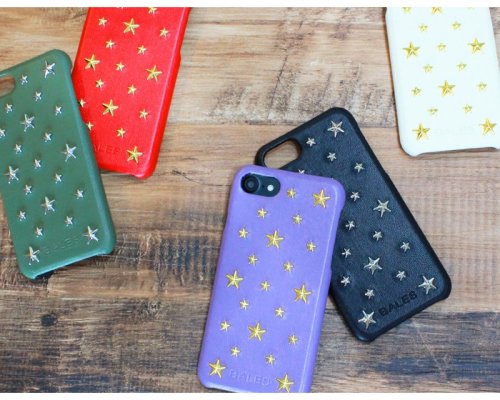 大人気のスタッズiPhoneケース2023！女性へのプレゼントには星の 