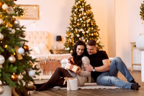 クリスマスのサプライズアイデア35選 彼氏 彼女を感動させる演出 おすすめのプレゼントも プレゼント ギフトのギフトモール