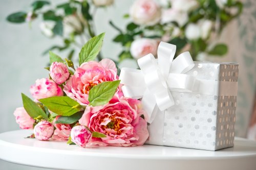 誕生日プレゼントに人気の00円の花ギフト12選 花束などおすすめをご紹介 ベストプレゼントガイド