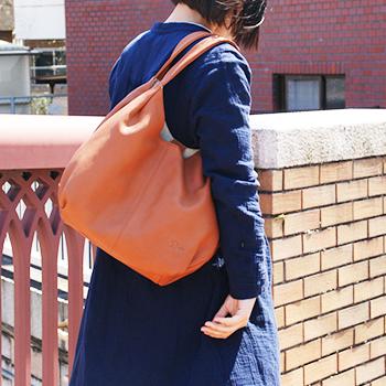 働く女性に人気の大きめビジネスバッグ プレゼントには軽量タイプや本革製がおすすめ ベストプレゼントガイド