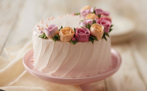 Simple Buttercream Flower Cake