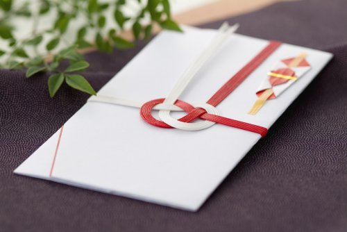 出産祝いの金額相場 いくらがベスト 友人 親 会社などの関係性別予算 渡し方マナーまで徹底解説 プレゼント ギフトのギフトモール