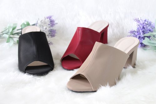 Percantik Kakimu Dengan 10 Rekomendasi Sandal Mules Trendi Ini