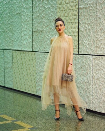 Tampil Cantik Ala Artis Indonesia Dengan Dress Cantik Dan Menawan Ini 2020 Tampil Cantik Ala Artis Indonesia Dengan Dress Cantik Dan Menawan Ini 2020