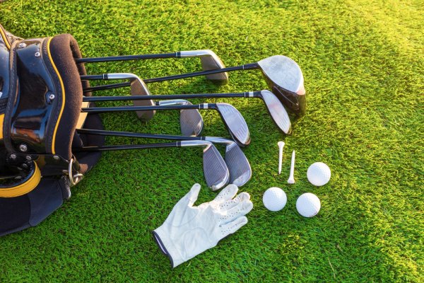 10 Incredible Golf Gift Ideas for the Husband Who Always Has the Next Tee Off on His Mind