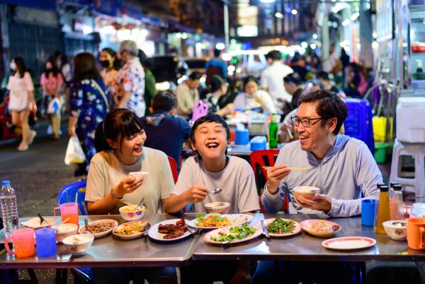 Yuk, Eksplorasi Kuliner Thailand: Ini 8 Rekomendasi Restoran Top di Pekanbaru, Riau untuk Nikmati Makanan Thailand (2024)