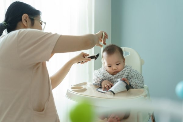 15 Rekomendasi Alat Cukur Rambut Bayi, Aman dan Mudah Digunakan! (2023)