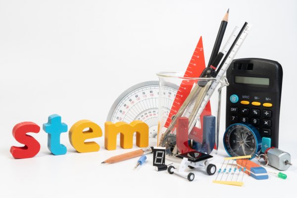 Nurture and Spawn Ingenuity and Creativity from a Young Age. These are the Best STEM Toys for Babies with a Yearning for STEM Oriented Concepts and Ideas.