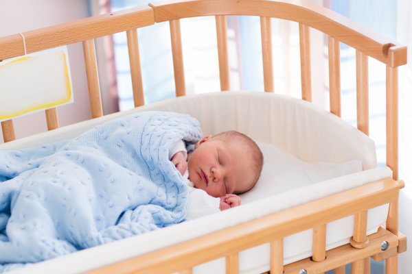 10 Rekomendasi Box Bayi yang Berkualitas Bisa Dicoba di 2023!
