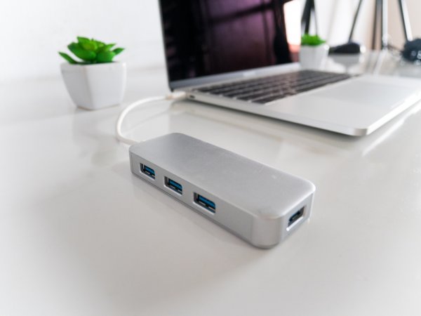 Confused About Which USB Hub to Buy? Check out the Best USB Hubs in India and Important Factors to Consider Before Buying One (2021)