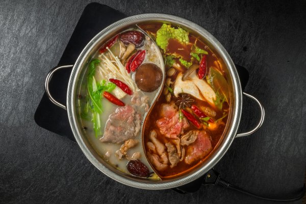 7 Rekomendasi Restoran Hot Pot Terbaik di Semarang untuk Menikmati Hidangan Hangat dan Menggugah Selera!