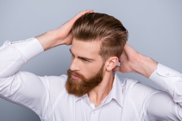 Keren dan Trendi dengan 10 Gaya Rambut Pria Kekinian (2019)
