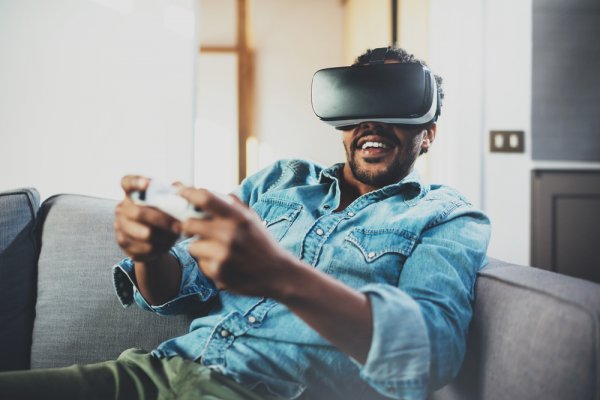 Mau Pengalaman Gaming Terbaik? Kamu Wajib Coba 10 Rekomendasi Game VR Ini!