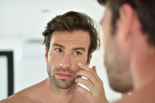 Facing Skin Issues(2021)? Everything You Need to Know about a Perfect Skin Care Regime and 10 Best Men's Skin Care Products	