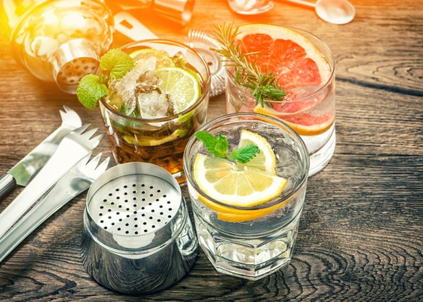 What Cocktails Can You Make with Vodka: 8 Delicious Recipes You Can Prepare for Your Next House Party! (2020)