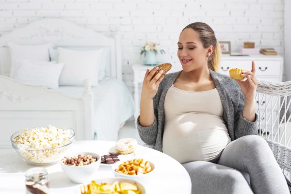 30 Rekomendasi Snack untuk Ibu yang Sedang Hamil Muda dan Cara Membuatnya Sendiri (2023)