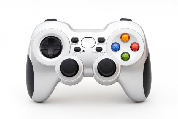 Are You a Gamer Looking for an Affordable Gamepad? These Are the Best Gamepads under 1,000 with Stunning Designs and Incredible Functionality.