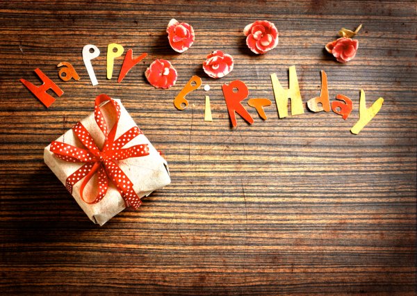 10 gợi ý quà sinh nhật cho bạn trai handmade ý nghĩa nhất (năm 2021)