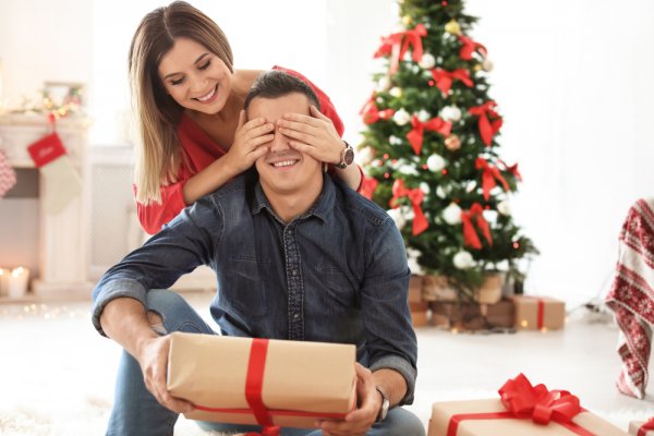 Top 10 món quà Noel ý nghĩa tặng bạn trai (năm 2020)