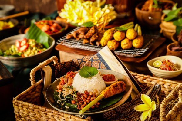 Cari Makanan Khas Pulau Dewata di Solo? Ini Rekomendasi Restoran Terbaiknya (2024)