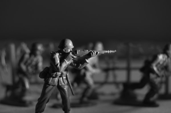 10 Rekomendasi Mainan Tentara yang Bisa Dimainkan Bersama Si Kecil
