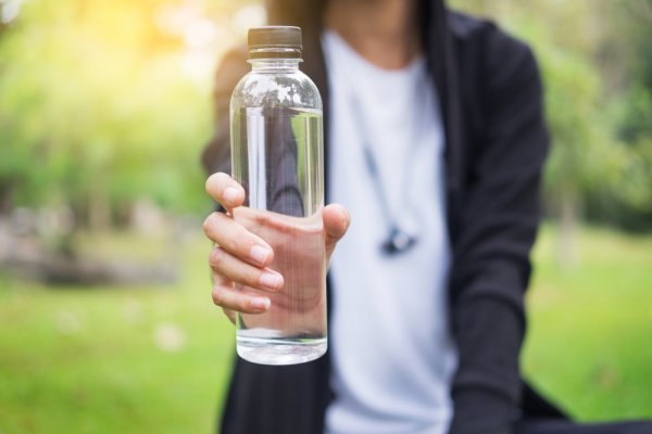Don't Compromise on An Essential Accessory: 10 Best Water Bottles Options Available Today (2020)  