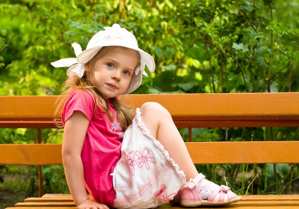 Dandani Putrimu Bak Seleb Cilik dengan 10 Ragam Baju Anak Cantik Nan Lucu