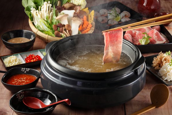 6 Hot Pot Terdekat yang Wajib Dicoba di Surabaya: Panduan Kuliner untuk Pecinta Masakan Chinese (2024)