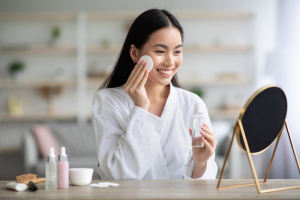 10 loại toner tốt lành tính và dưỡng da hiệu quả được các beauty blogger đánh giá cao (năm 2002)