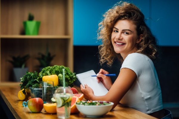 Diet Rendah Kalori Lebih Menyenangkan dengan 10 Rekomendasi Camilan Rendah Kalori Ini (2020)