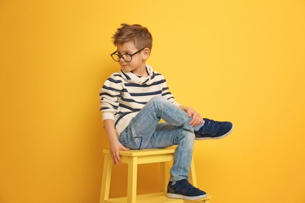 Rekomendasi Baju Anak Laki-Laki Paling Stylish Ini Bikin Si Kecil Tampil Maskulin Sejak Dini (2023)
