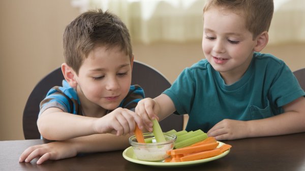 Snacks Are an Important Meal for a Kid as Anything Else! Here Are 12 Healthy Snacks for Kids Recipes- Quick and Delicious to Keep Them Full All the Time (2020)