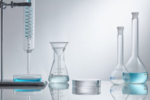 Tingkatkan Efisiensi Laboratorium Anda: 12 Rekomendasi Corong Gelas untuk Pengolahan Cairan yang Lebih Presisi (20230