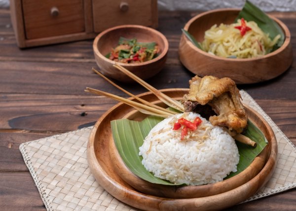 Kulineran di Semarang? Yuk, Datangi Restoran Masakan Sunda Terbaik di Semarang yang Wajib Dicoba! (2024)