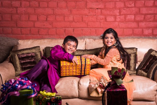 Cute Little Krishna, Roli Chawal Pack & Designer Thread-Bhai Dooj Gift Set