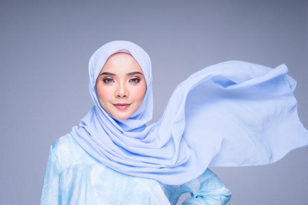 Jilbab Wanita Terbaru 2023, Ini Dia 10 Rekomendasinya Khusus Untuk Kamu!