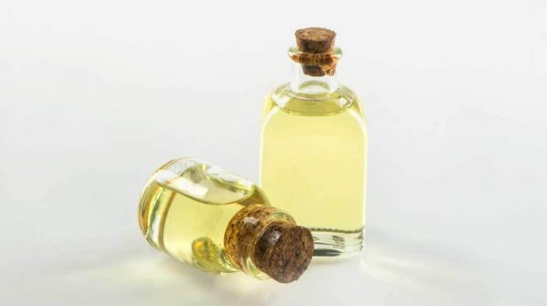 Castor Oil Vs Olive Oil: Everything You Need to Know about These Super-Beneficial Oils – Their Uses, Benefits, Side Effects and Which One Should You Start Using Regularly (2021)