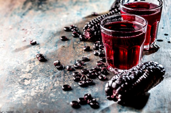 15 Minuman Khas Amerika Latin yang Eksotik dan Kaya Rempah 