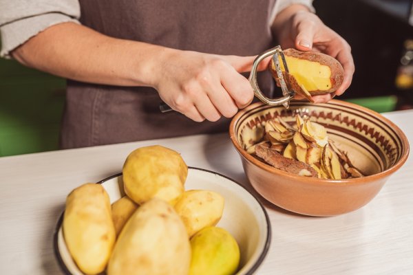 Tak Terlupakan di Dapur: 15 Rekomendasi Peeler Terbaik untuk Pengalaman Memasak Lebih Efisien (2023)